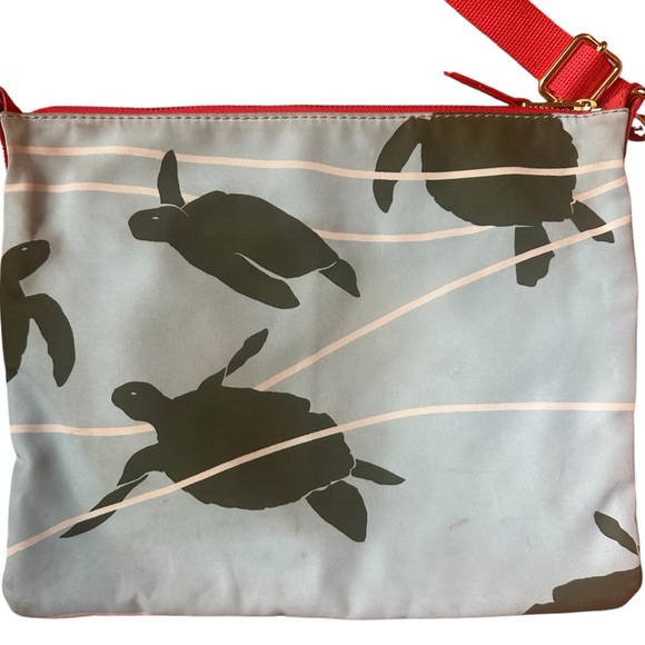 Fossil Green Turtle Print Blue & Red Crossbody Bag Purse - Picture 3 of 7